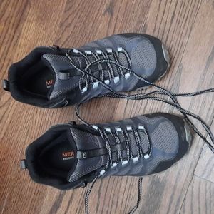 Merrell 9 hiking boots